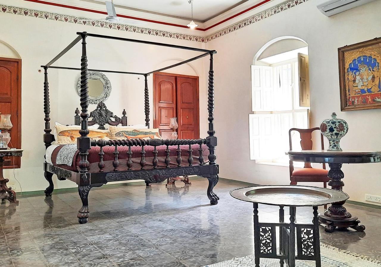 Saratha Vilas Chettinad Kānādukāttān Buitenkant foto