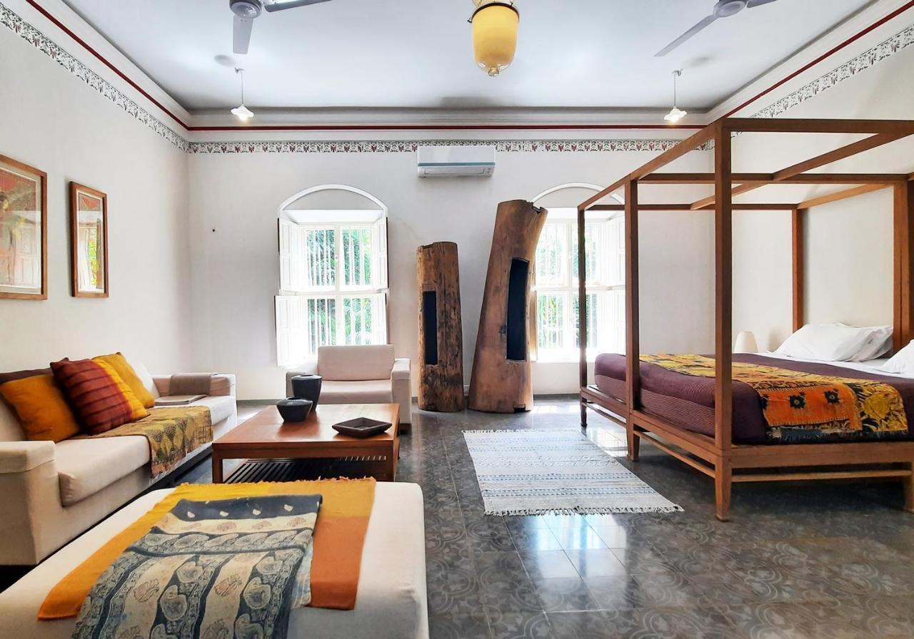 Saratha Vilas Chettinad Kānādukāttān Buitenkant foto