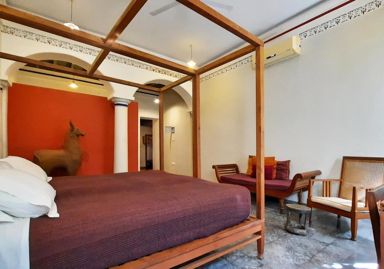 Saratha Vilas Chettinad Kānādukāttān Buitenkant foto