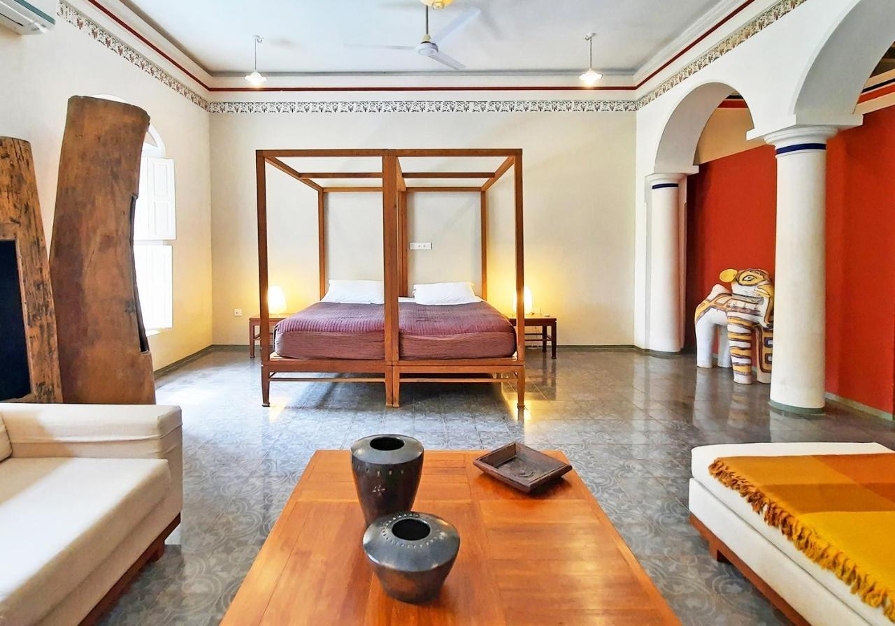 Saratha Vilas Chettinad Kānādukāttān Buitenkant foto