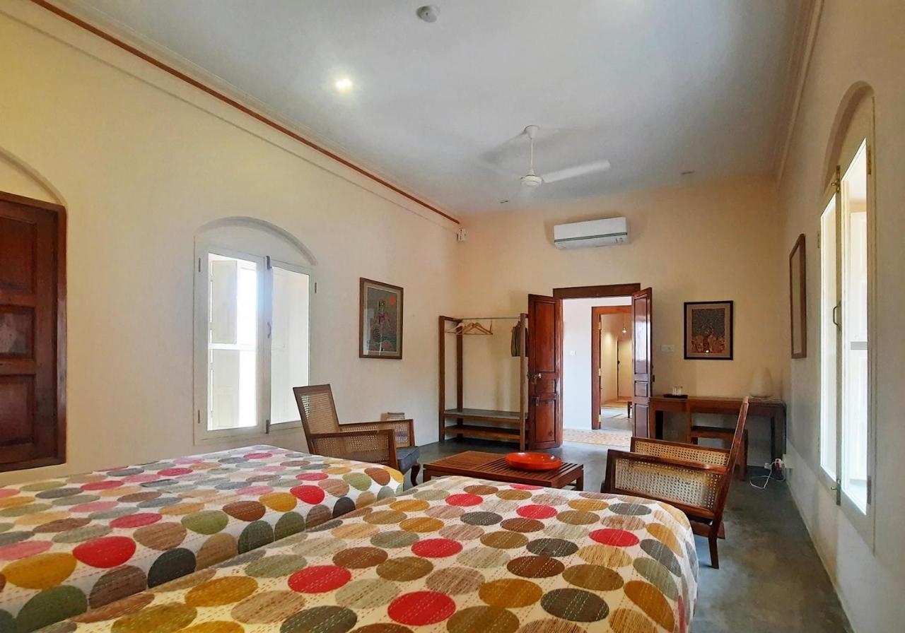 Saratha Vilas Chettinad Kānādukāttān Buitenkant foto