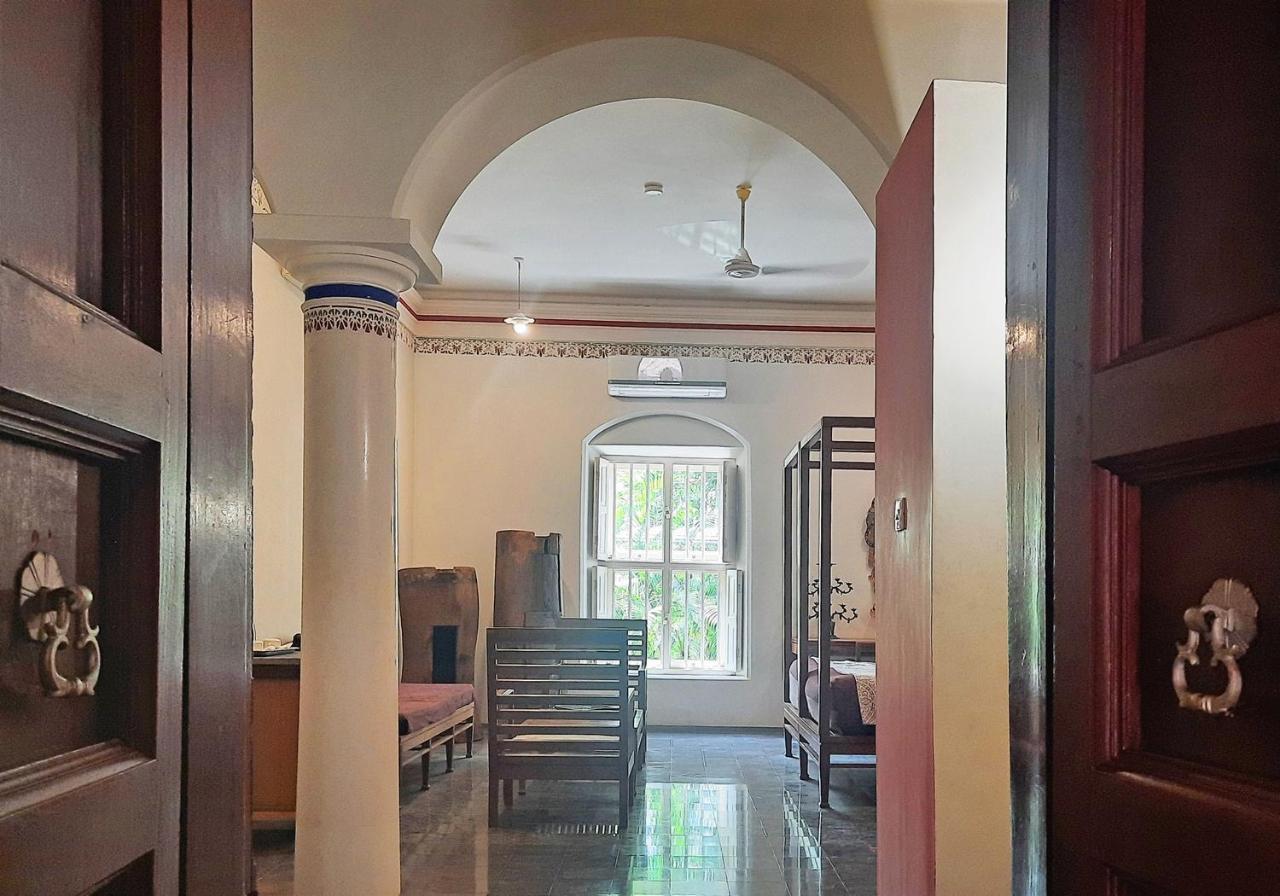 Saratha Vilas Chettinad Kānādukāttān Buitenkant foto