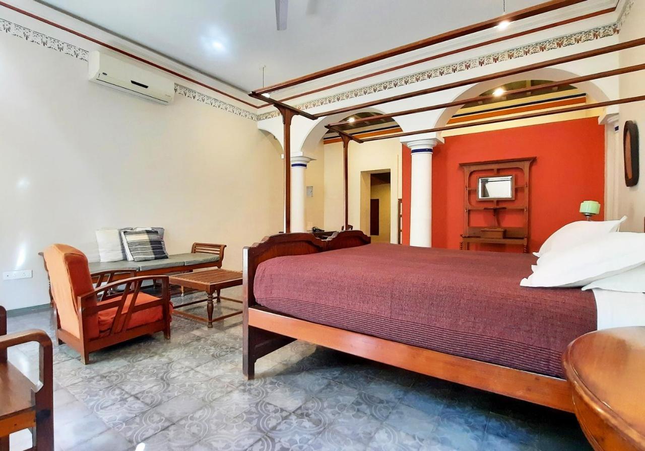Saratha Vilas Chettinad Kānādukāttān Buitenkant foto