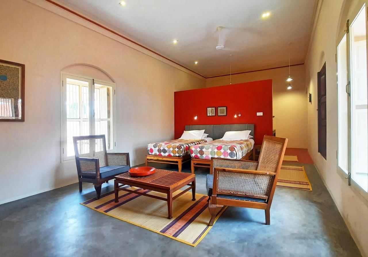 Saratha Vilas Chettinad Kānādukāttān Buitenkant foto