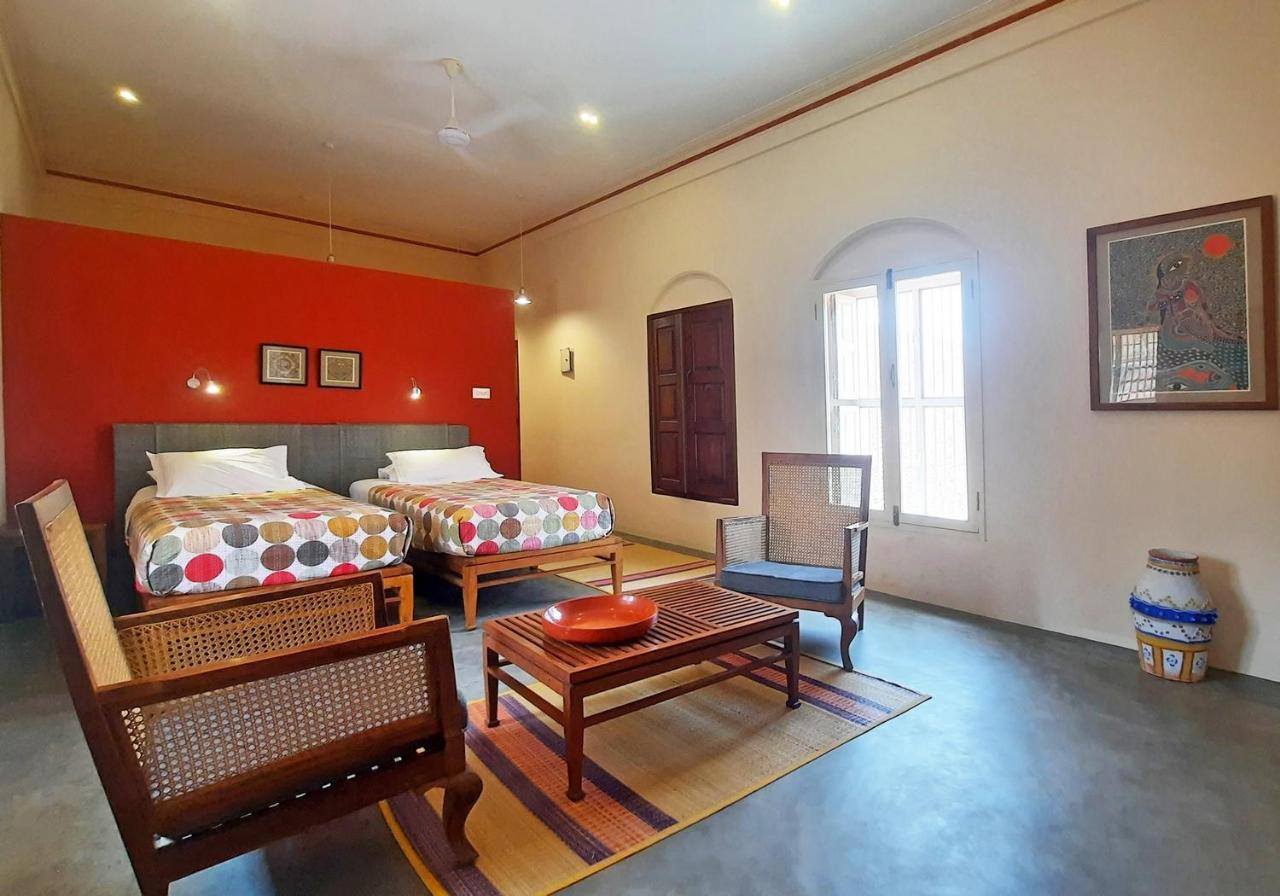 Saratha Vilas Chettinad Kānādukāttān Buitenkant foto