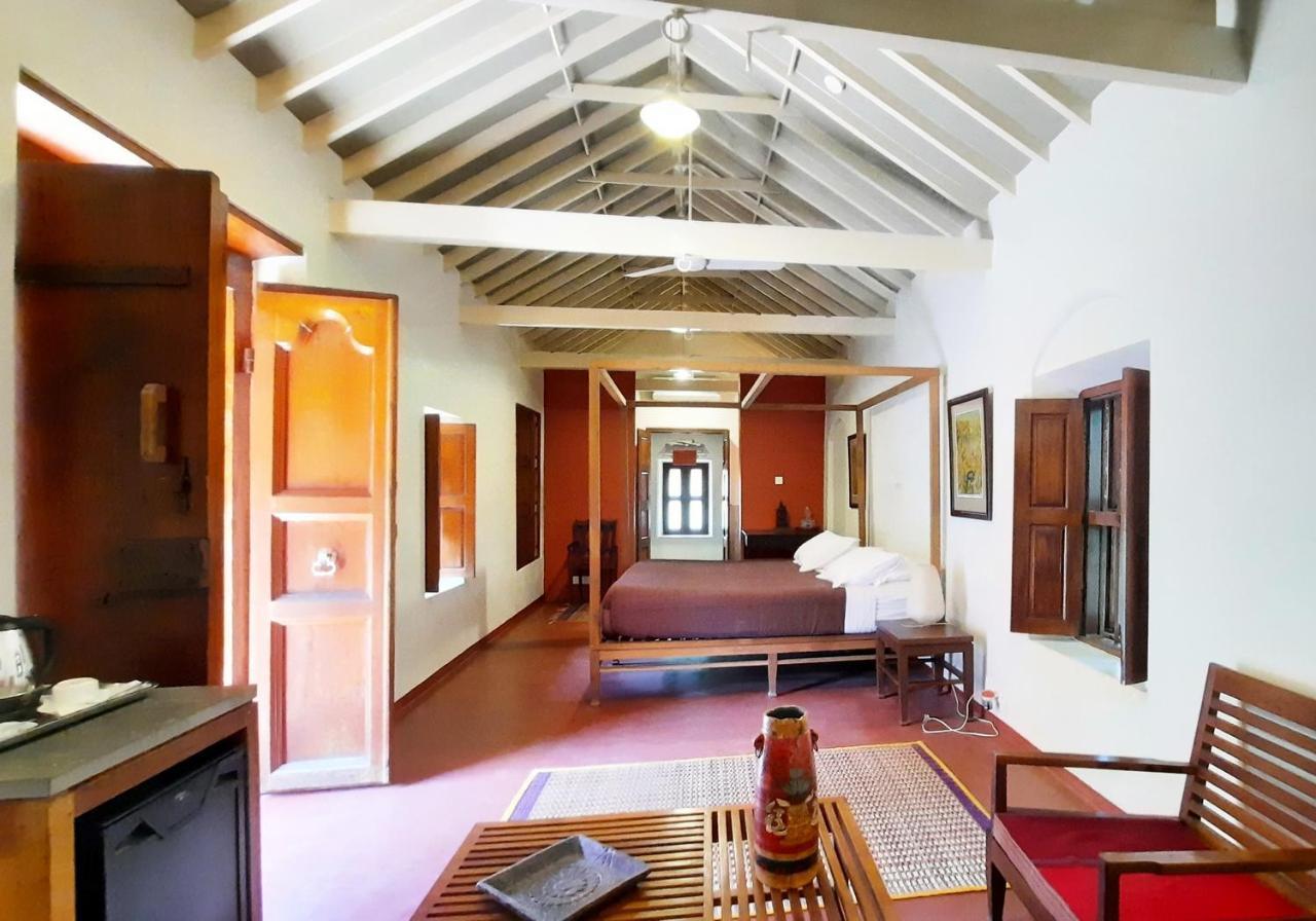 Saratha Vilas Chettinad Kānādukāttān Buitenkant foto