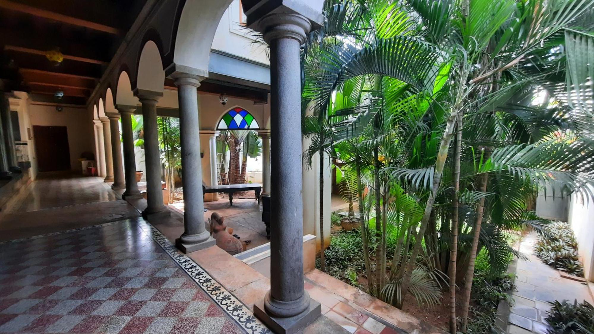 Saratha Vilas Chettinad Kānādukāttān Buitenkant foto